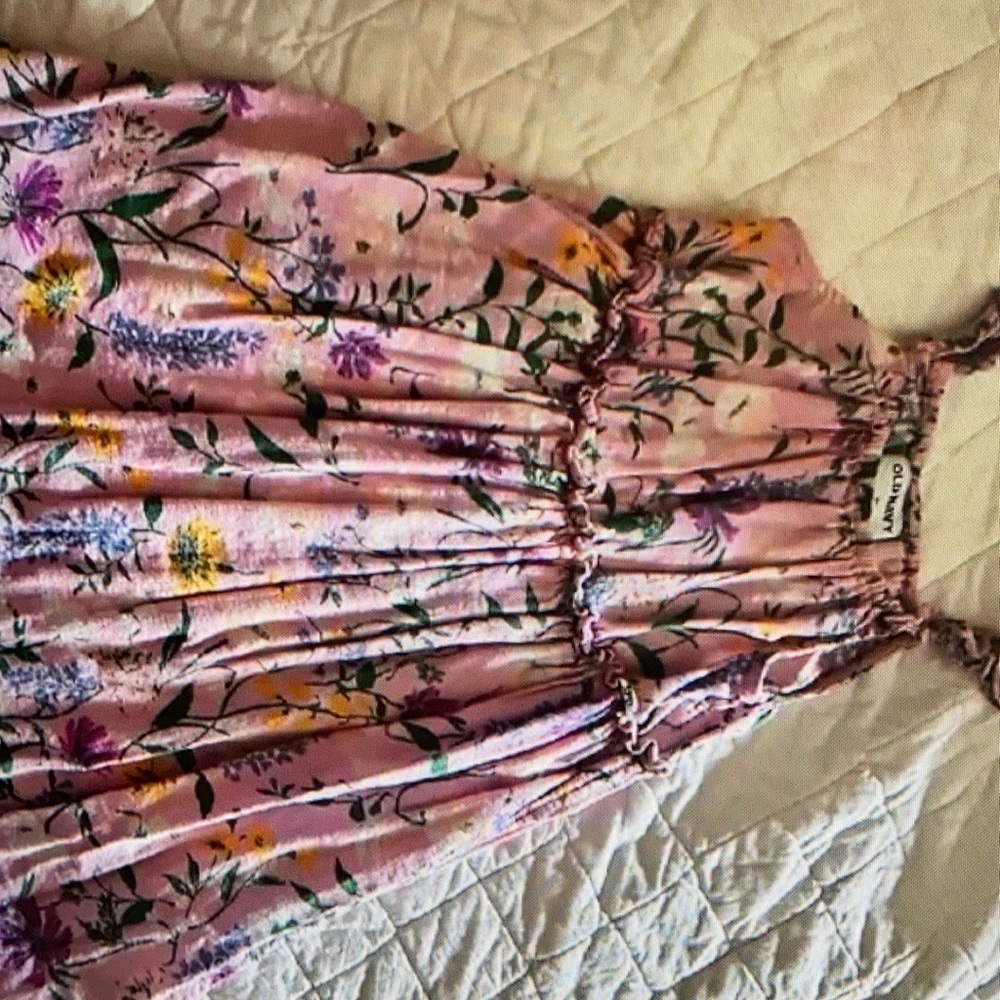 Charming floral design dress
